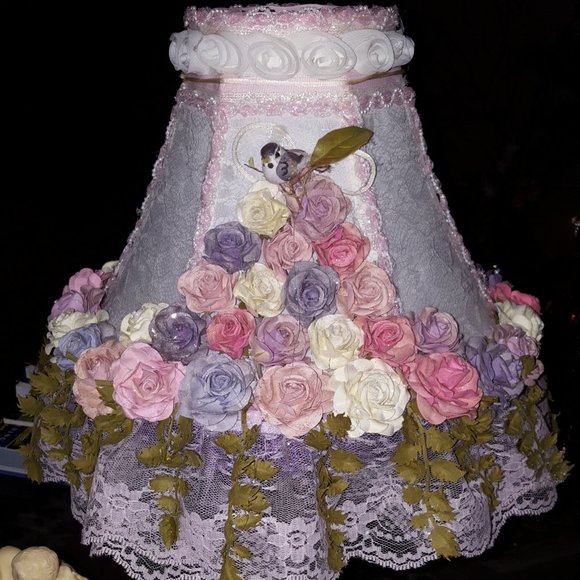 Handcrafted lampshade - Picture 2 of 3